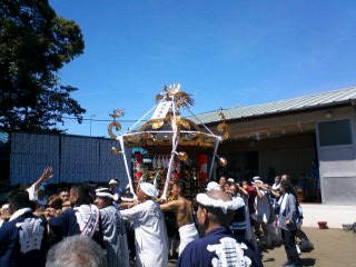 2010�N�l�~��